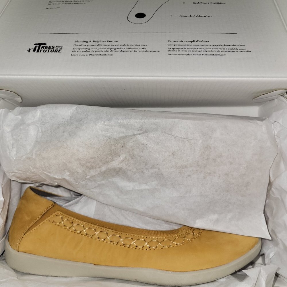🆕️ Earth Origins Fable - Leather Whipstitch Flats in Marigold (NIB)